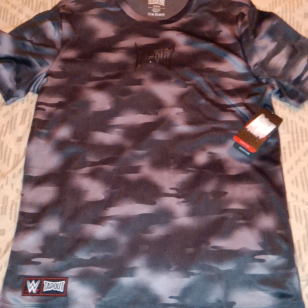 Mens Tap out Black Camo Shirt